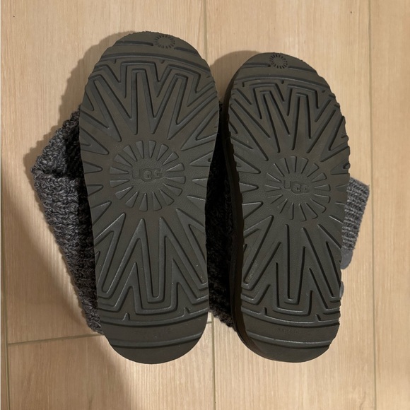 UGG Classic Solene Tall Boot - Picture 7 of 9